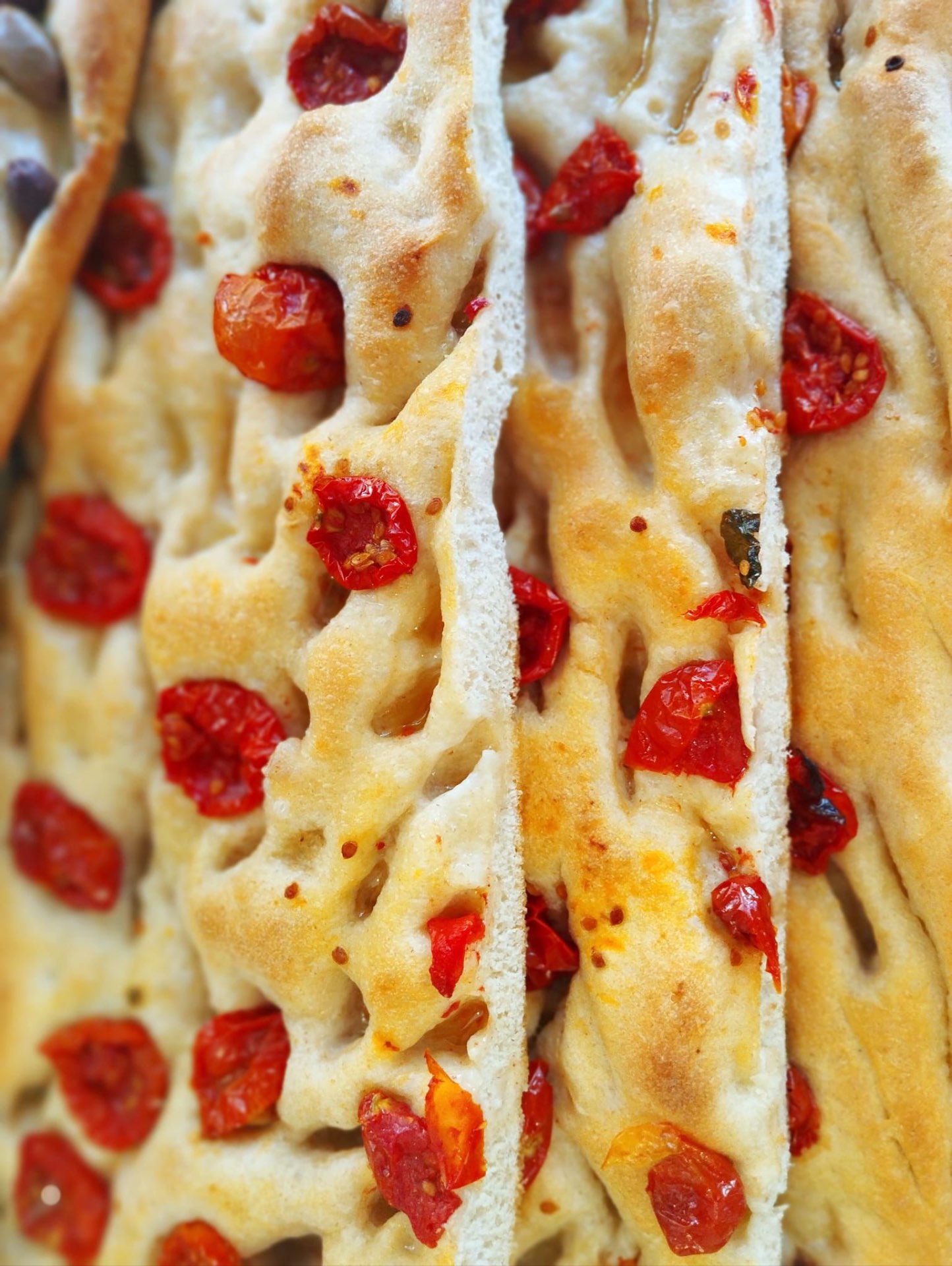 Focaccia con pomodorini confit